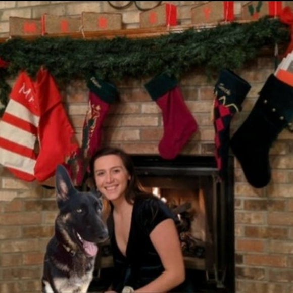 Meet your Posher, Katie - Picture 2 of 3